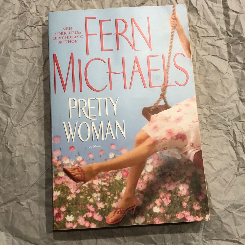 ⭐️5 for $15⭐️ Pretty Woman by Fern Michaels | Book